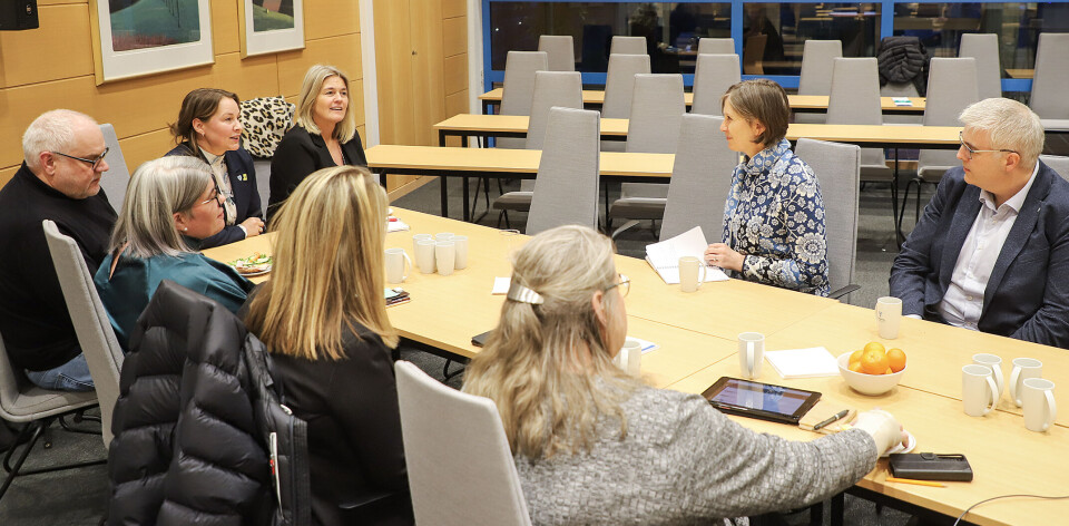 Dåverande barne- og familieminister Kjersti Toppe møtte Levekårsutvalet på tysdag. På sida av ho sit Sp i Hordaland sin fjerdekandidat ved haustens val, Leif Christian Andersen frå Bømlo.